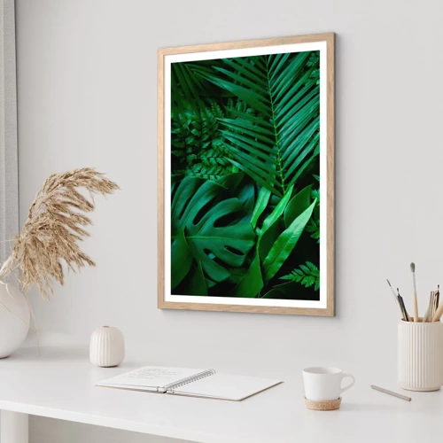 Een poster in een licht eiken lijst - Ineengedoken in het groen - 30x40 cm