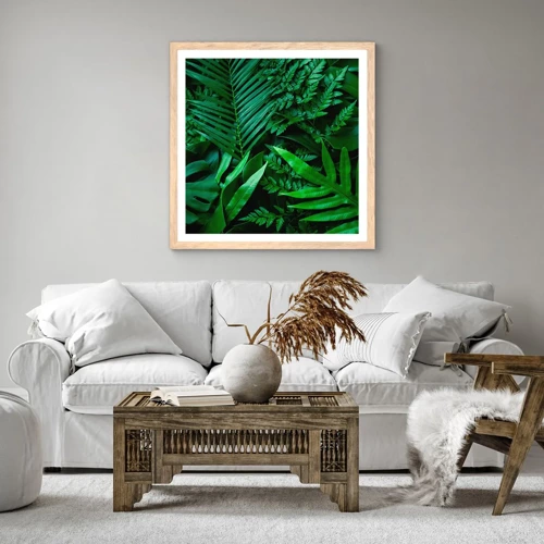 Een poster in een licht eiken lijst - Ineengedoken in het groen - 50x50 cm