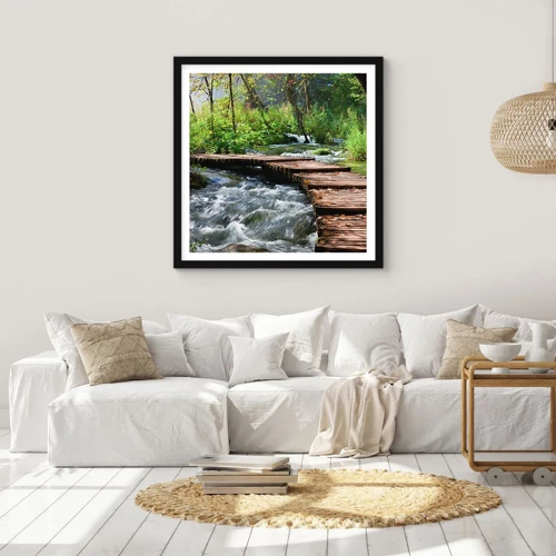 Poster in een zwarte lijst - Boven de schuimige waterval - 30x30 cm