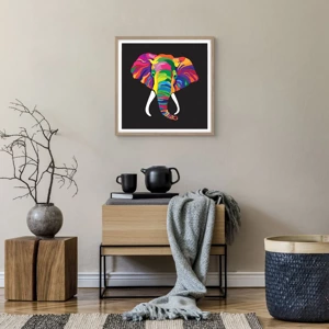 Een poster in een licht eiken lijst - De olifant die ervan hield om in de regenboog te baden - 50x50 cm