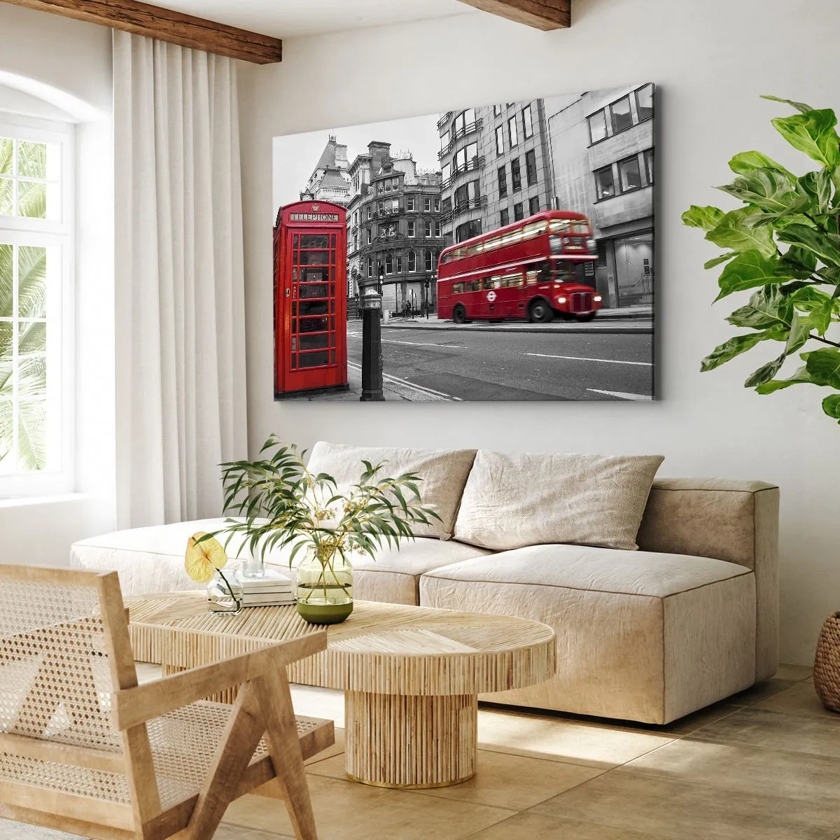 Schilderen op canvas - Een rode telefooncel en een dubbeldekkerbus in Londen met de stad op de achtergrond - 70x50cm - De roodste in Europa - Moderne wanddecoratie voor woonkamer en slaapkamer ARTTOR