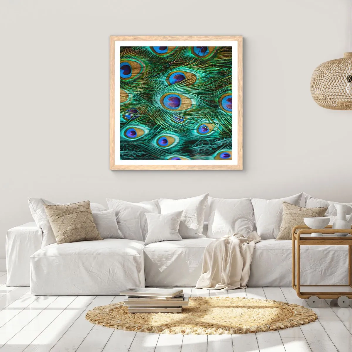 Een poster in een licht eiken lijst - Een pauwenooglook - 40x40 cm