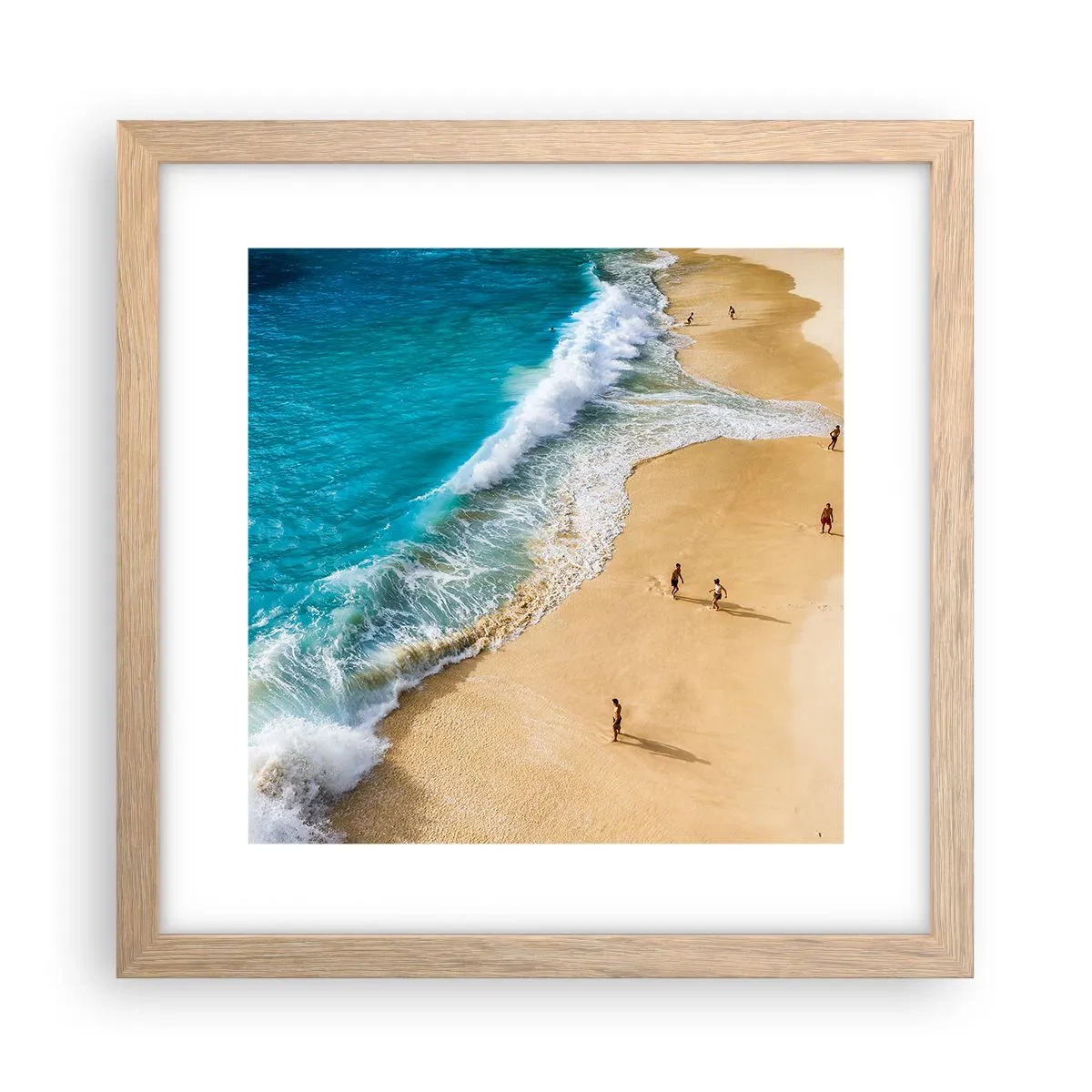 Een poster in een licht eiken lijst - En dan de zon, het strand… - 30x30 cm