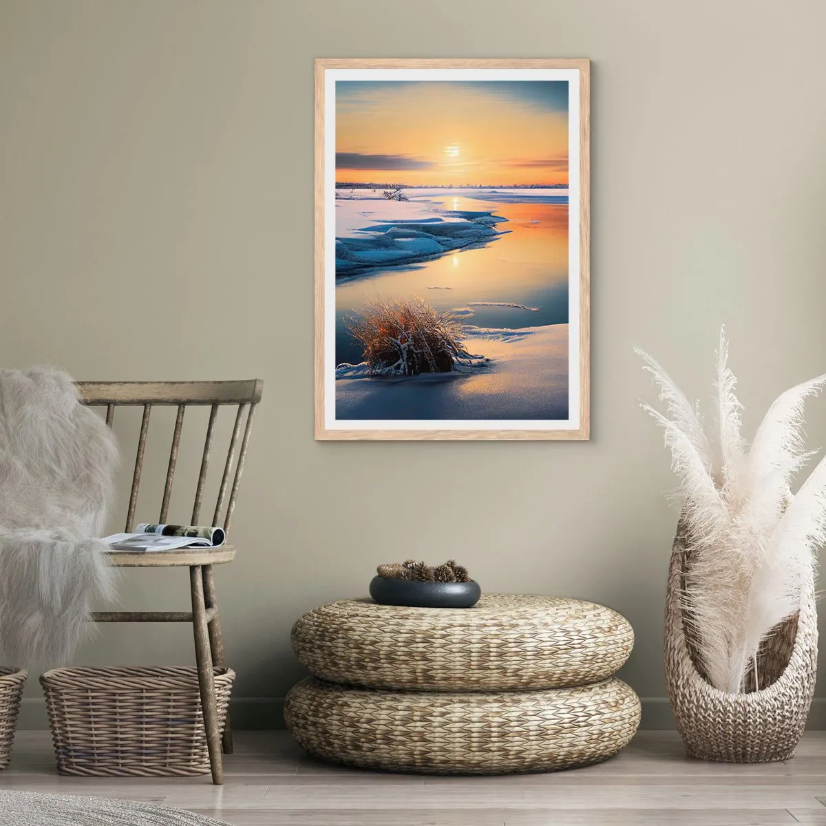 Een poster in een licht eiken lijst - Winterse zonsondergang - 61x91 cm