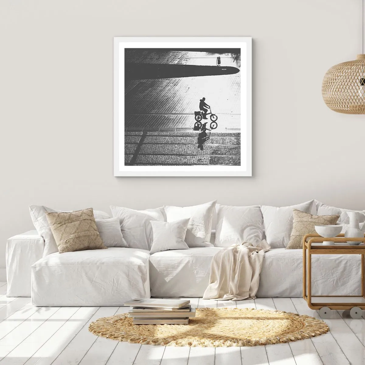 Poster in een witte lijst - Voor mij, door de stad - 30x30 cm