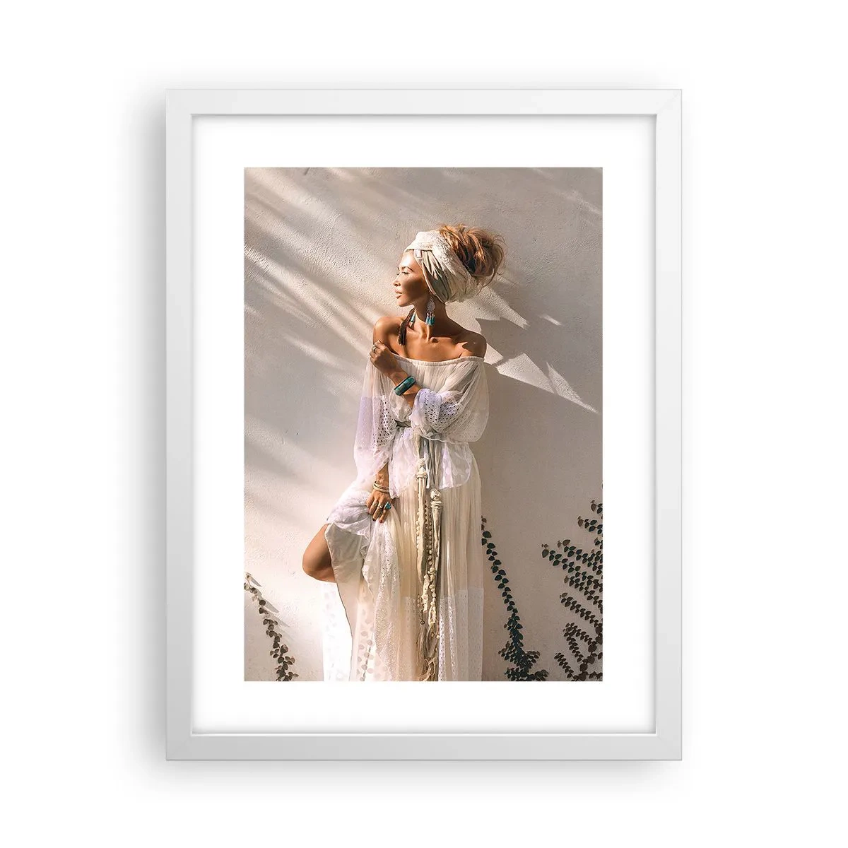 Poster in een witte lijst - De zon en het meisje - 30x40 cm