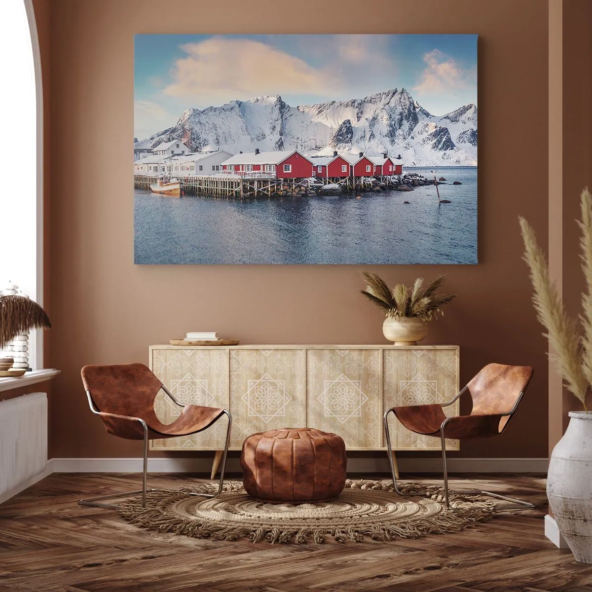 Schilderen op canvas - Rode huizen tegen de achtergrond van besneeuwde bergen en de blauwe zee - 70x50cm - Noordelijke retraite - Moderne wanddecoratie voor woonkamer en slaapkamer ARTTOR