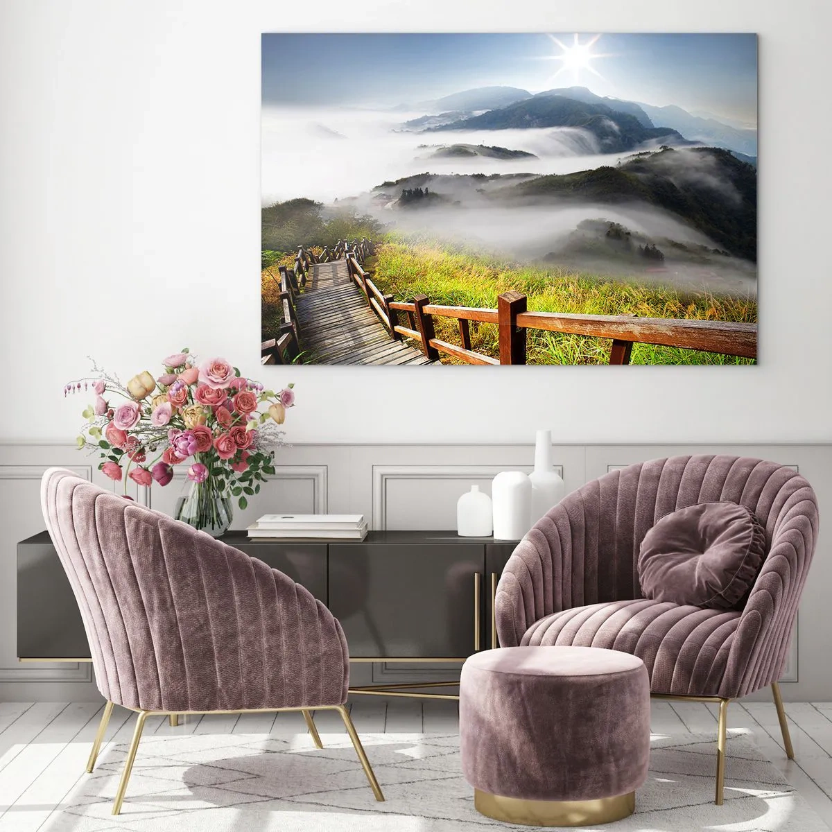 Schilderen op glas - Berglandschap met mist en een houten pad bij zonsopgang - 70x50cm - Geweven van schittering en mist - Moderne wanddecoratie voor woonkamer en slaapkamer ARTTOR