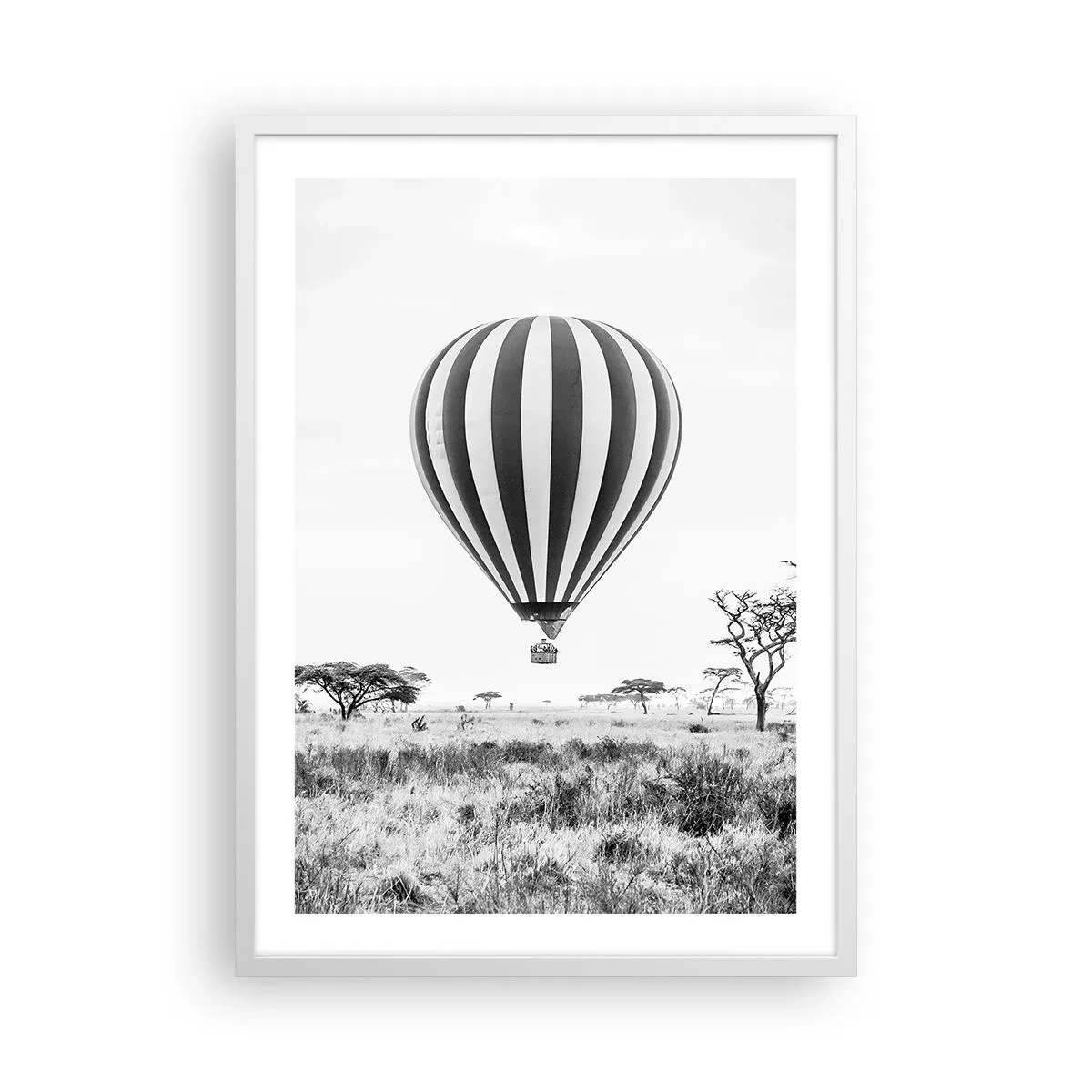 Poster in een witte lijst - Boven de savanne - 50x70 cm