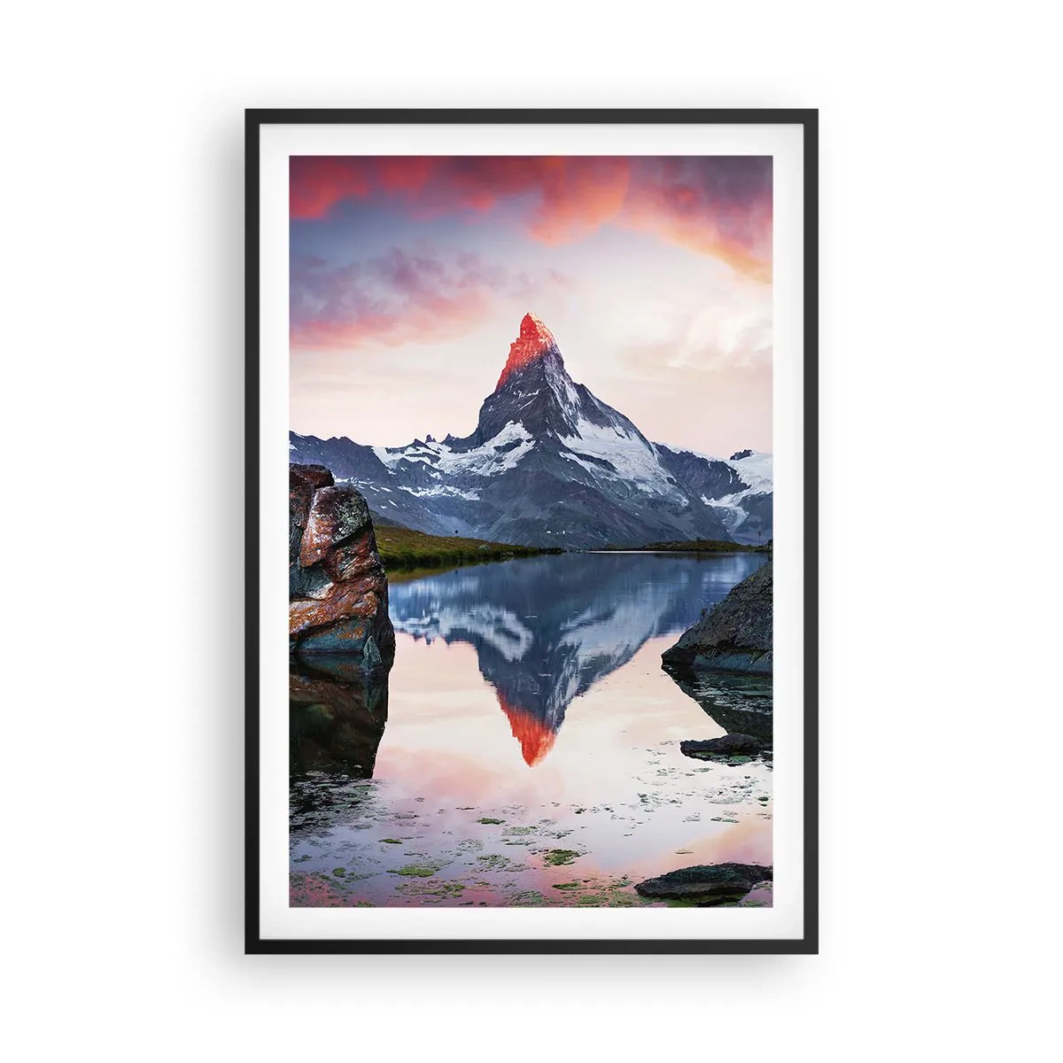 Poster in een zwarte lijst - Het hart van de bergen is heet - 61x91 cm