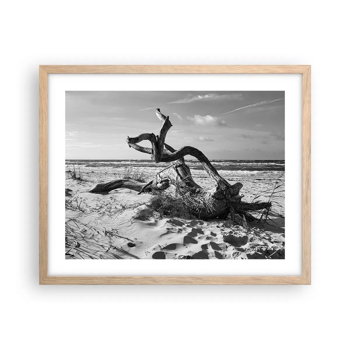 Een poster in een licht eiken lijst - Zee sculptuur - 50x40 cm