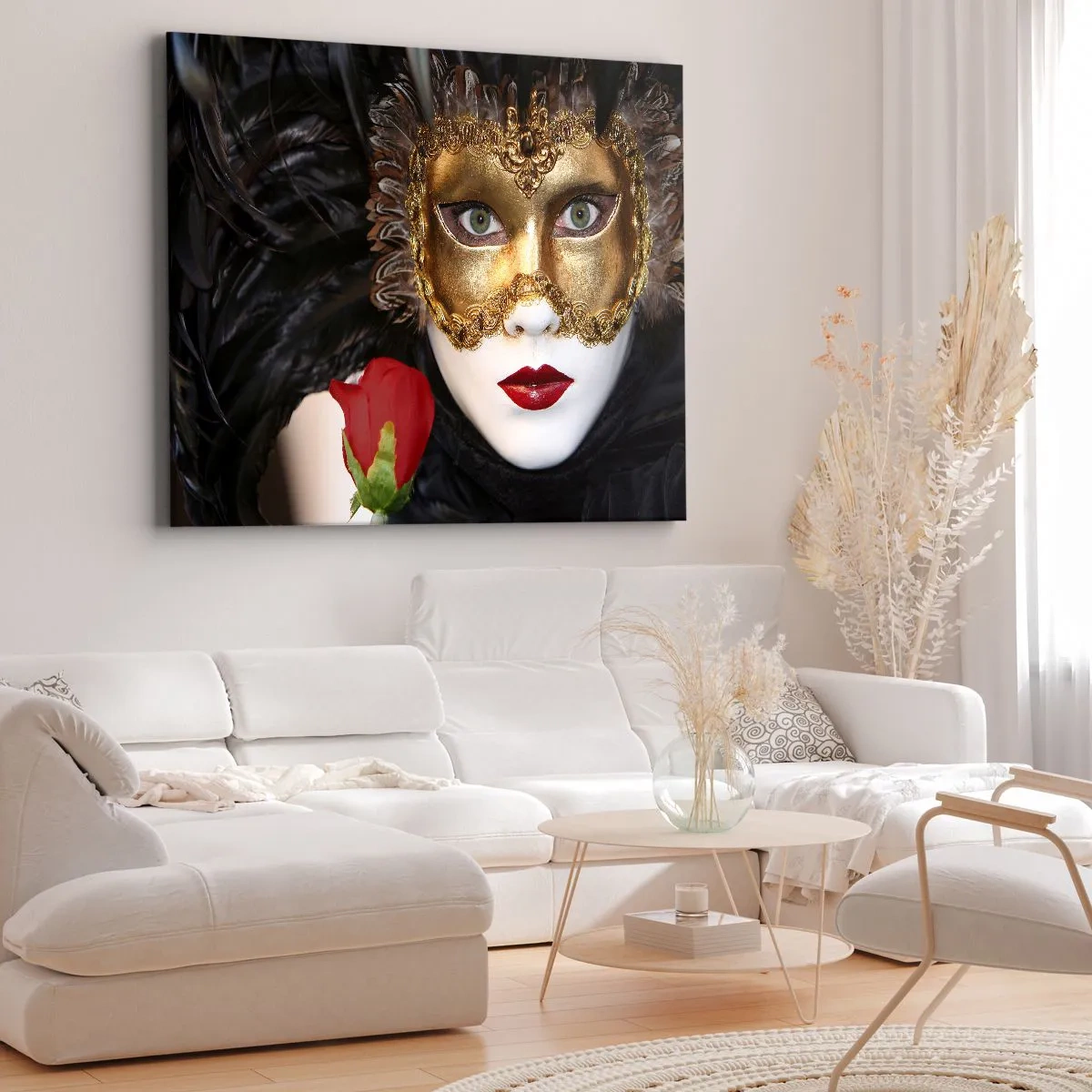 Schilderen op canvas - Venetiaans masker van goud met veren en een rode roos, mysterieus motief. - 70x50cm - Het leven is een grote bal  - Moderne wanddecoratie voor woonkamer en slaapkamer ARTTOR