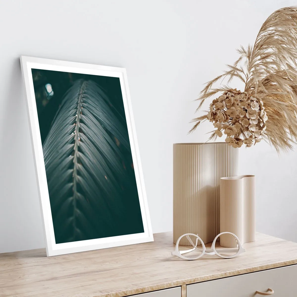 Poster in een witte lijst - De precisie van de natuur - 40x50 cm