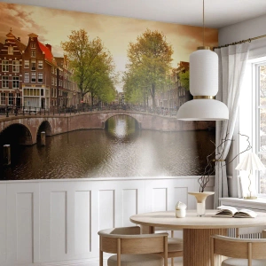 Fotobehang op maat Premium Sand - Met de boot of met de fiets? - Stad, Amsterdam, Bootbrug Kanaal