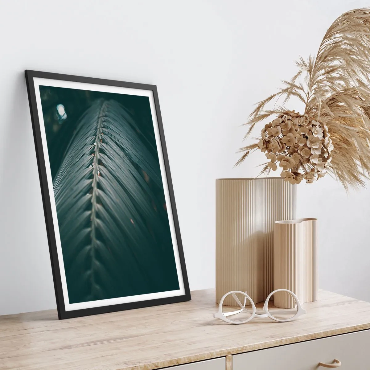 Poster in een zwarte lijst - De precisie van de natuur - 61x91 cm