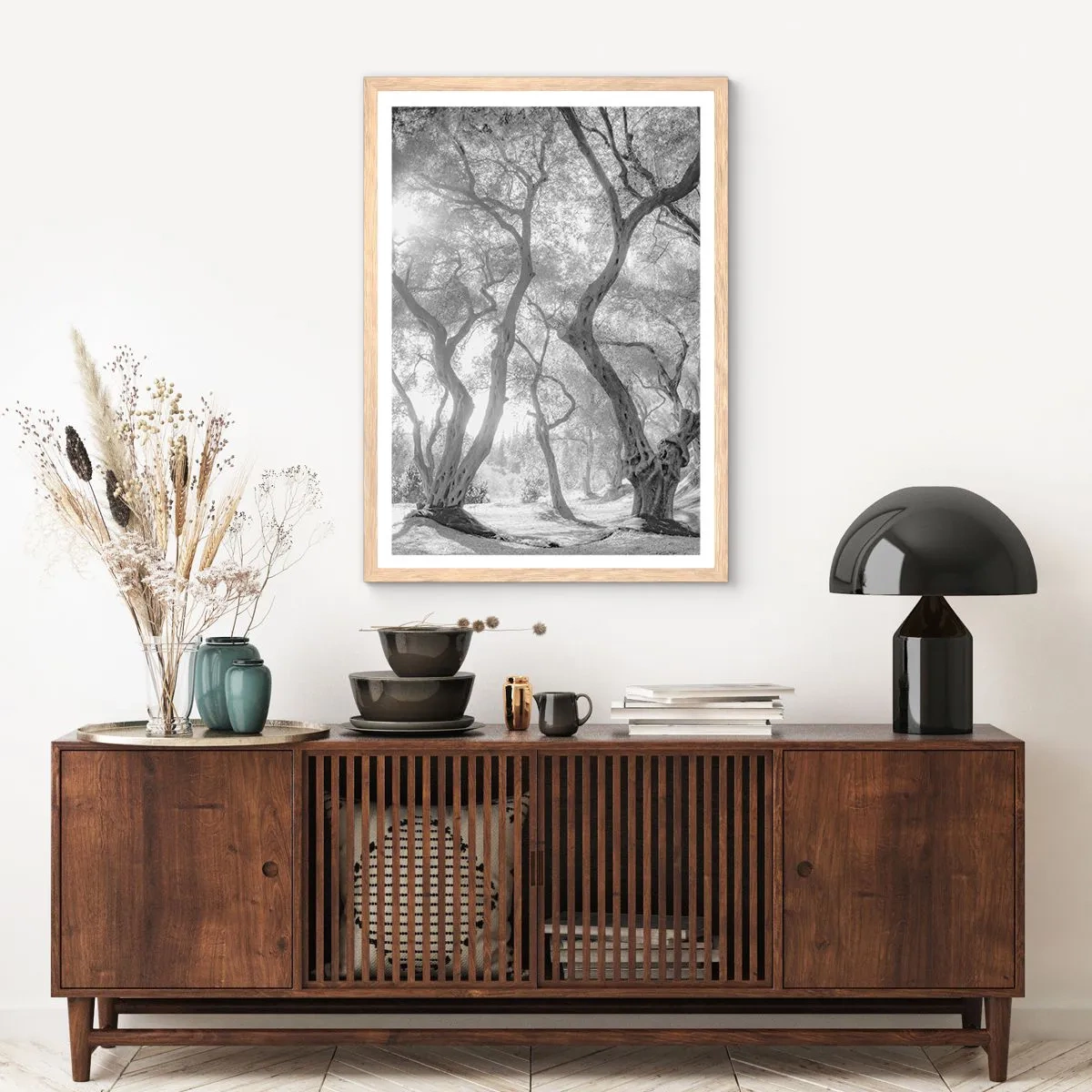 Een poster in een licht eiken lijst - In de olijfboomgaard - 61x91 cm