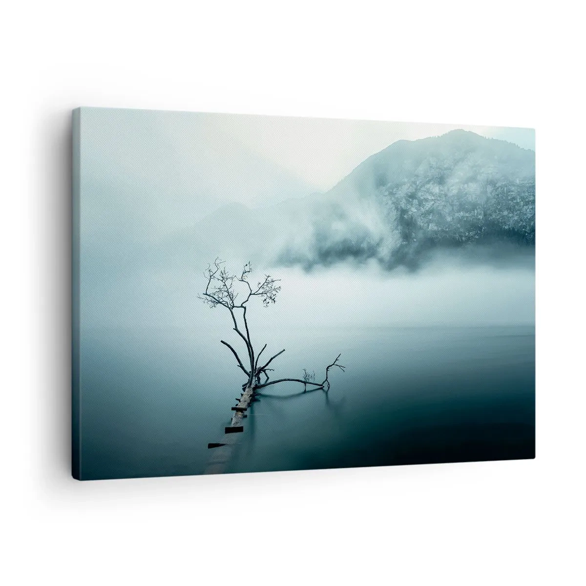 Schilderen op canvas - Een eenzame boom in het water, omringd door mist en bergen - 70x50cm - Van water en mist - Moderne wanddecoratie voor woonkamer en slaapkamer ARTTOR