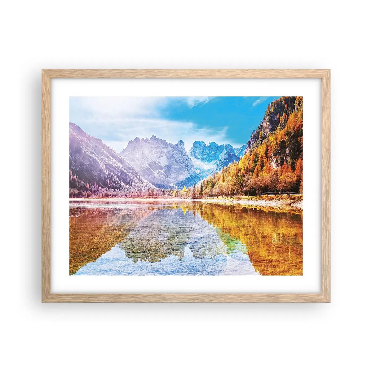 Een poster in een licht eiken lijst - En het is al herfst in de bergen - 50x40 cm