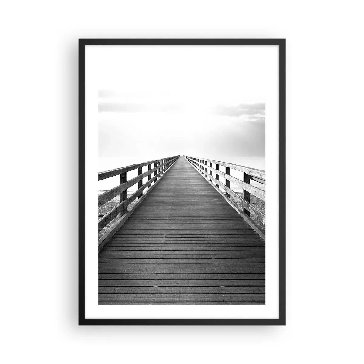 Poster in een zwarte lijst - Een zwart-witte brug die naar de oneindigheid leidt - 50x70cm - In de verte ... - Moderne wanddecoratie voor woonkamer en slaapkamer ARTTOR