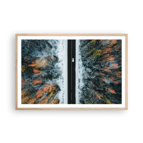 Een poster in een licht eiken lijst - Snijd door het winterbos - 91x61 cm