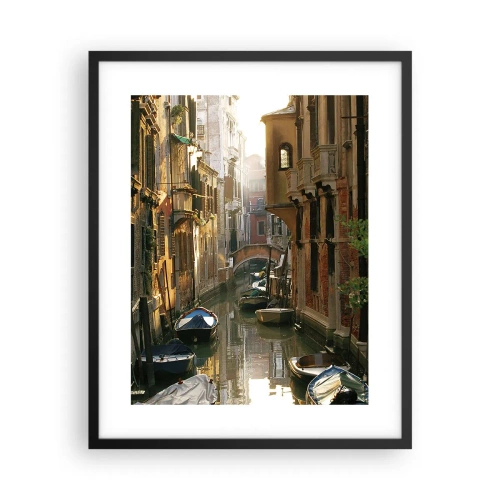 Poster in een zwarte lijst - In een Venetiaans steegje - 40x50 cm