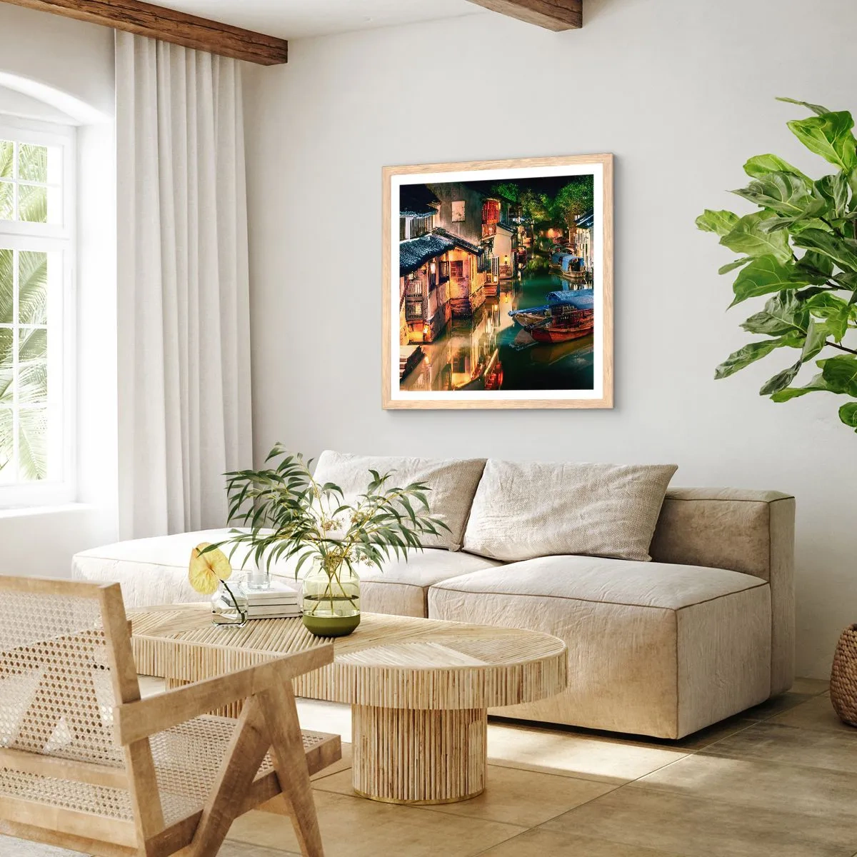 Een poster in een licht eiken lijst - Een avond op een Chinese straat - 40x40 cm