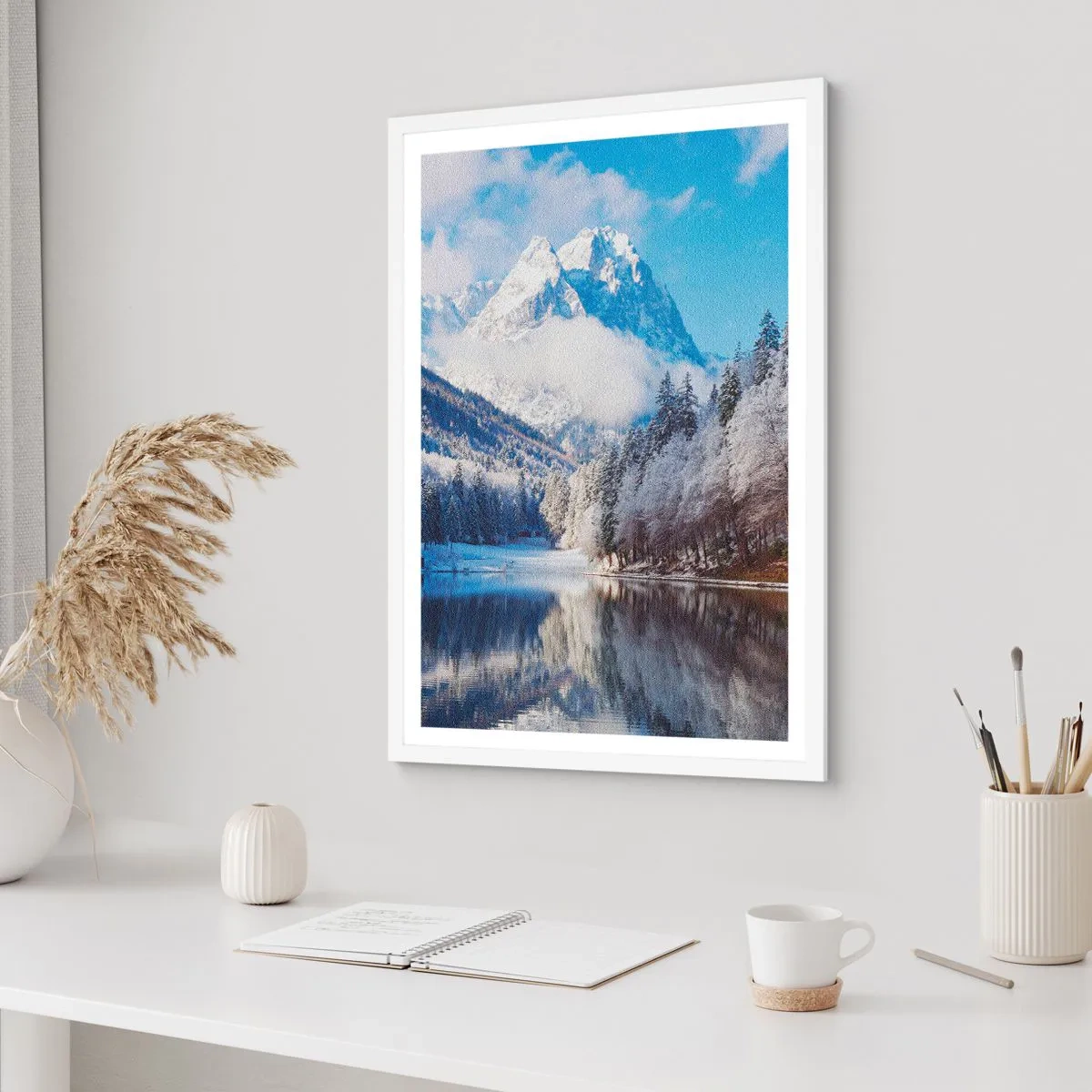 Poster in een witte lijst - Sneuwwacht - 50x70 cm