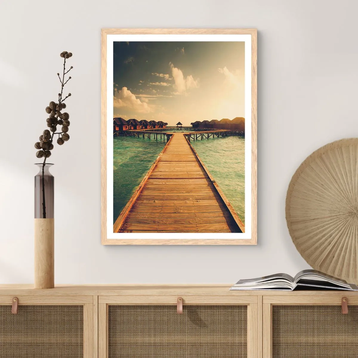 Een poster in een licht eiken lijst - Een warme uitnodiging - 70x100 cm