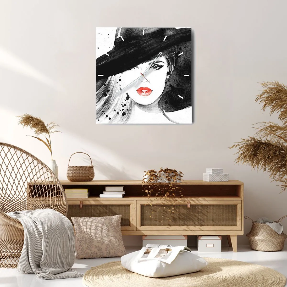 Wandklok - Klok - Vrouw in het zwart - 30x30 cm