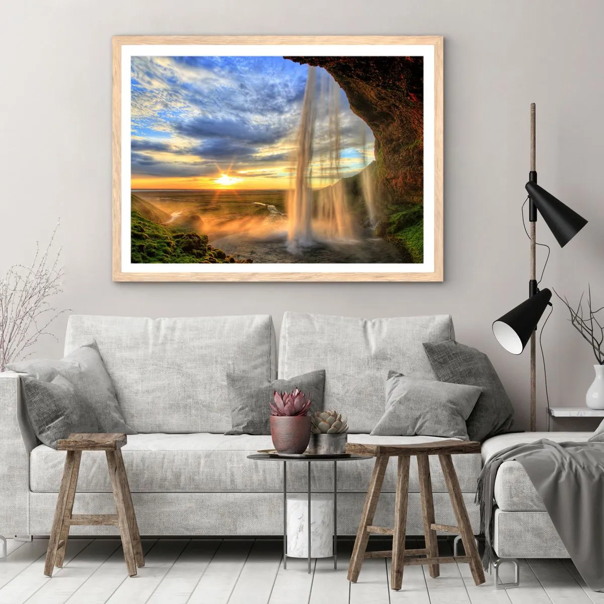 Een poster in een licht eiken lijst - De wereld achter een sluier van druppels - 100x70 cm