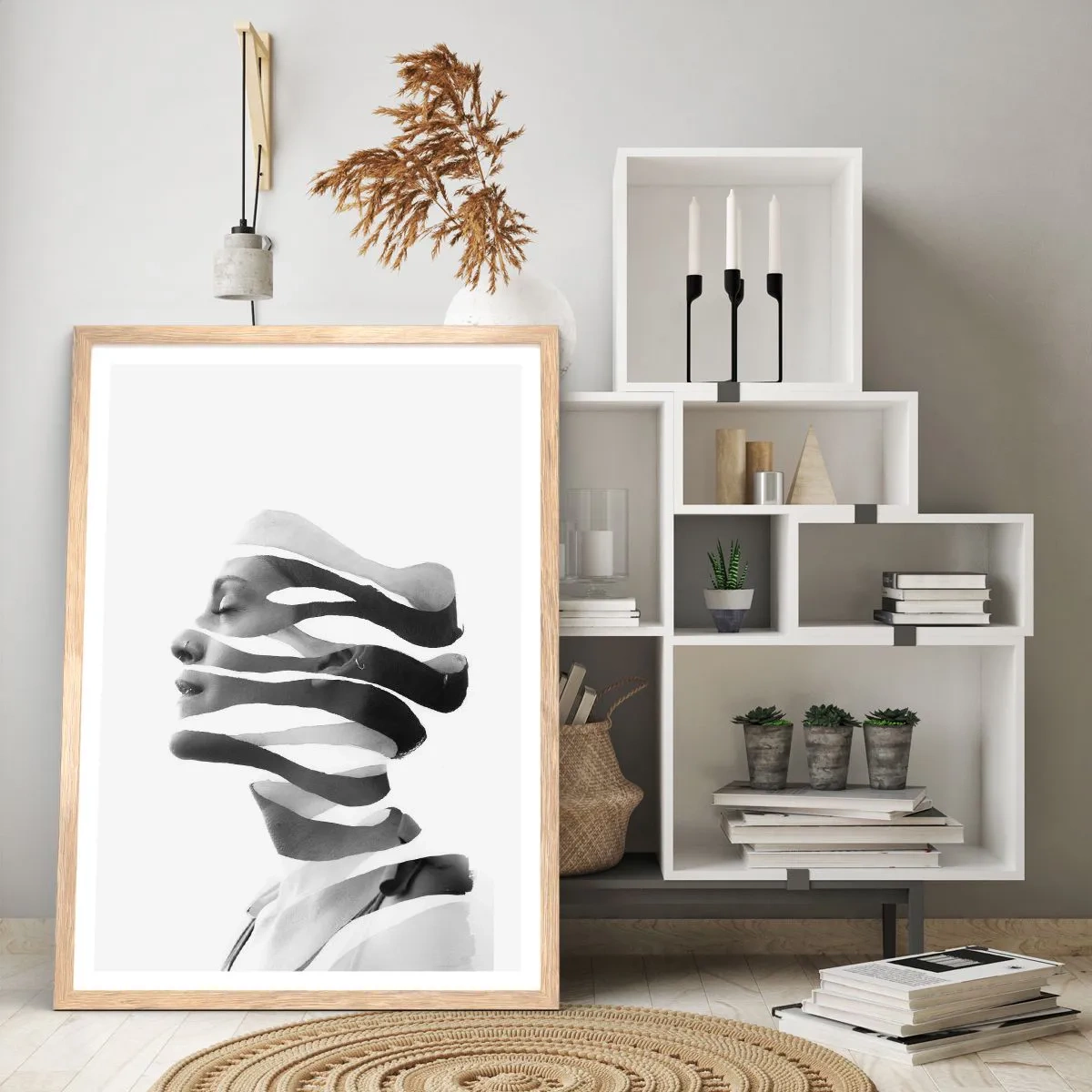 Een poster in een licht eiken lijst - Surrealistisch portret - 70x100 cm