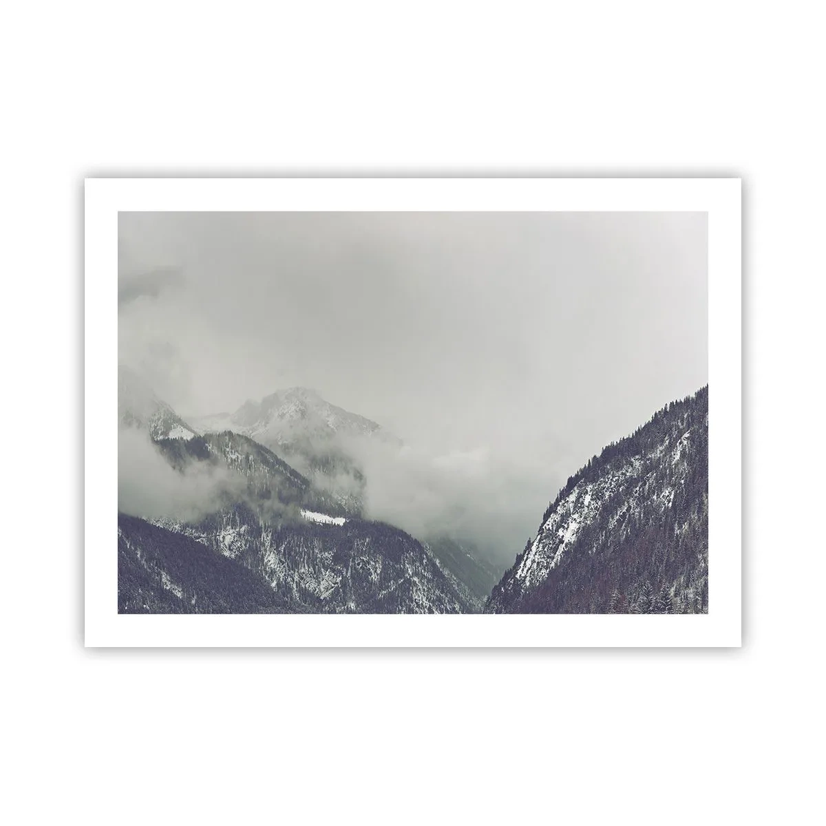 Poster - Mistige vallei - 70x50 cm