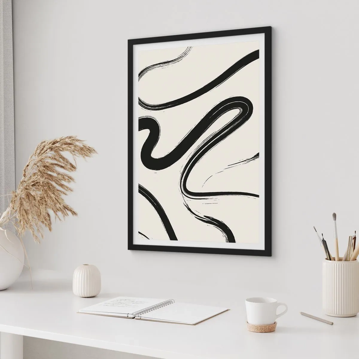 Poster in een zwarte lijst - Abstracte zwarte lijnen op een lichte achtergrond - 50x70cm - Zwart-wit eigenzinnigheid - Moderne wanddecoratie voor woonkamer en slaapkamer ARTTOR