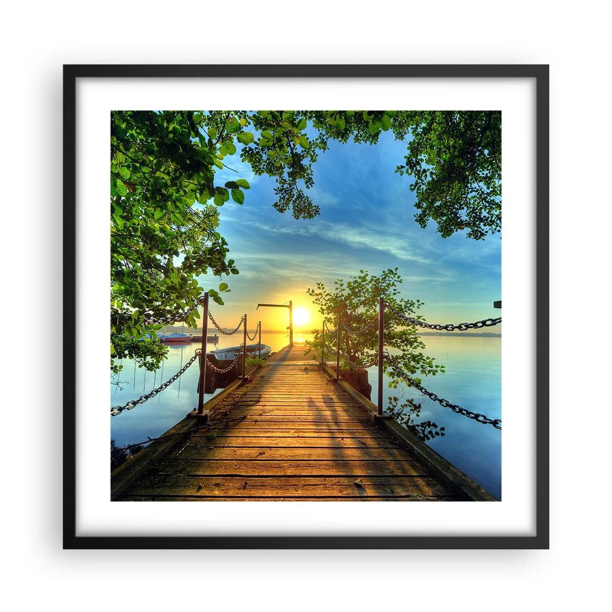 Poster in een zwarte lijst - Zonsondergang boven het water - 50x50 cm