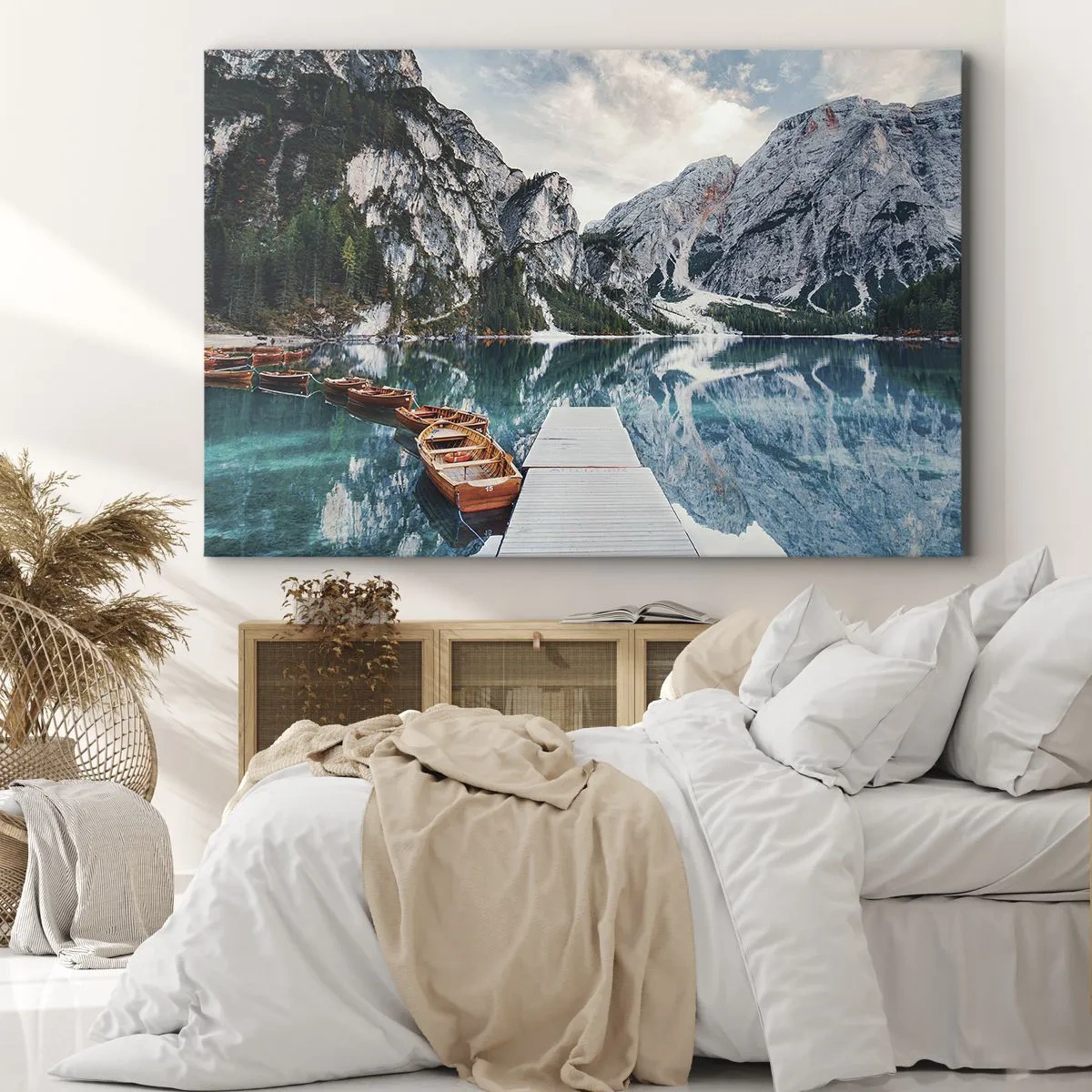 Schilderen op canvas - Een meer met boten omgeven door bergen - 70x50cm - We zullen je schoonheid laten zien - Moderne wanddecoratie voor woonkamer en slaapkamer ARTTOR