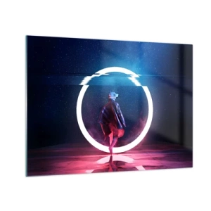 Schilderen op glas - Een figuur in een futuristische setting met een neonring - 70x50cm - Tussen werelden - Moderne wanddecoratie voor woonkamer en slaapkamer ARTTOR