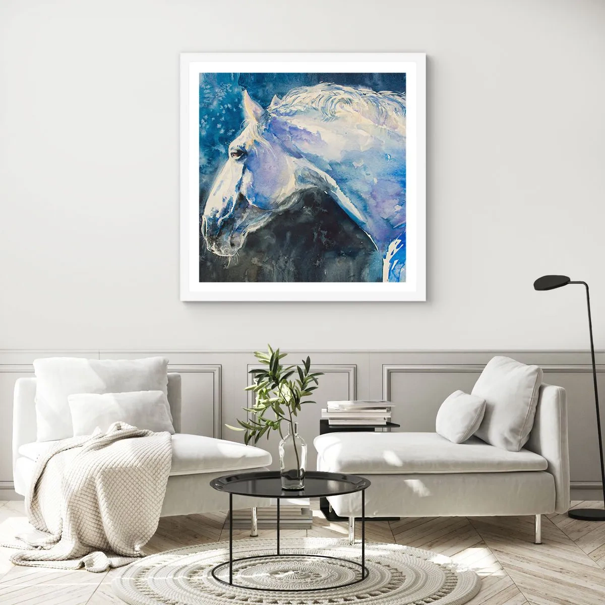 Poster in een witte lijst - Portret in een blauwe gloed - 60x60 cm