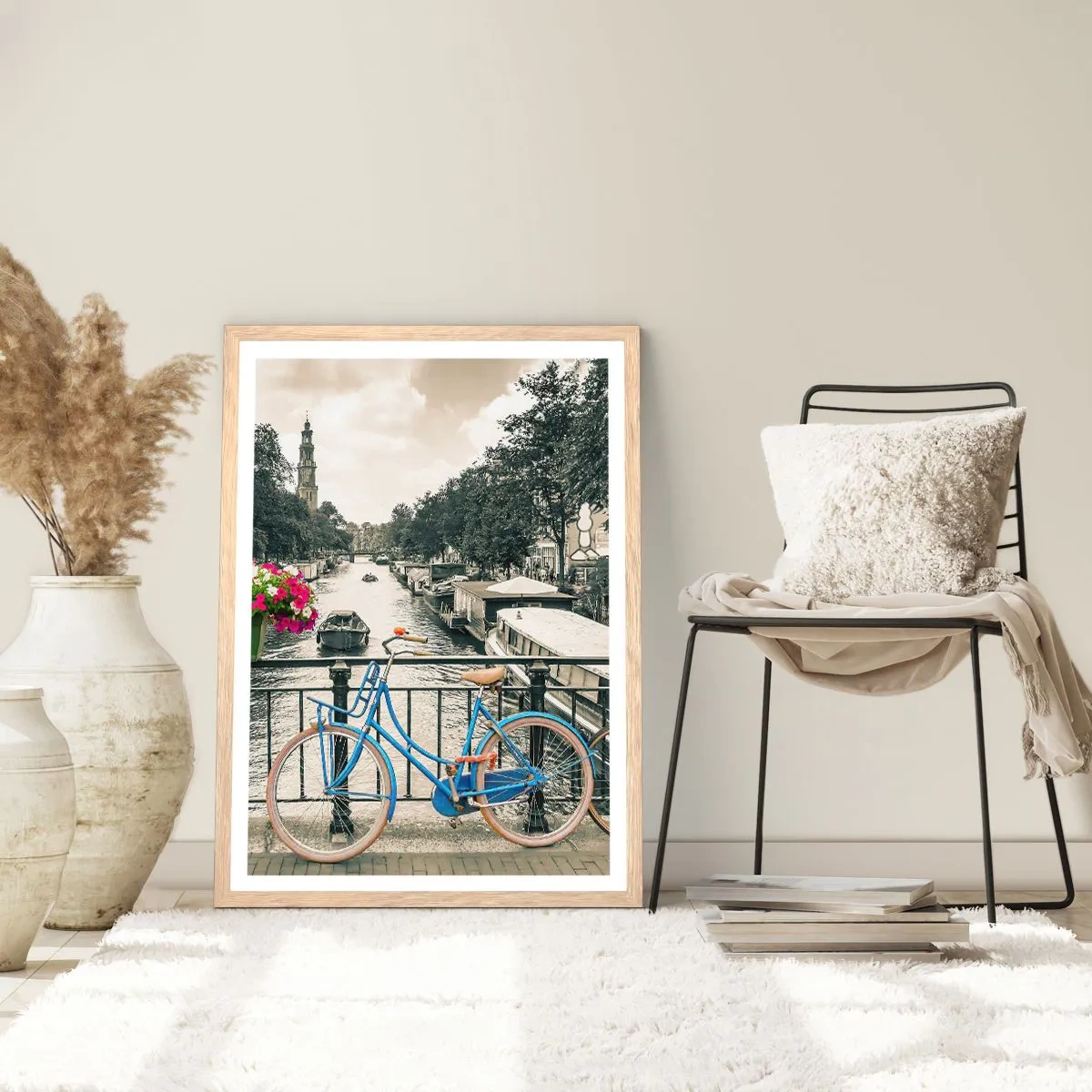 Een poster in een licht eiken lijst - De kleuren van de Amsterdamse straat - 50x70 cm