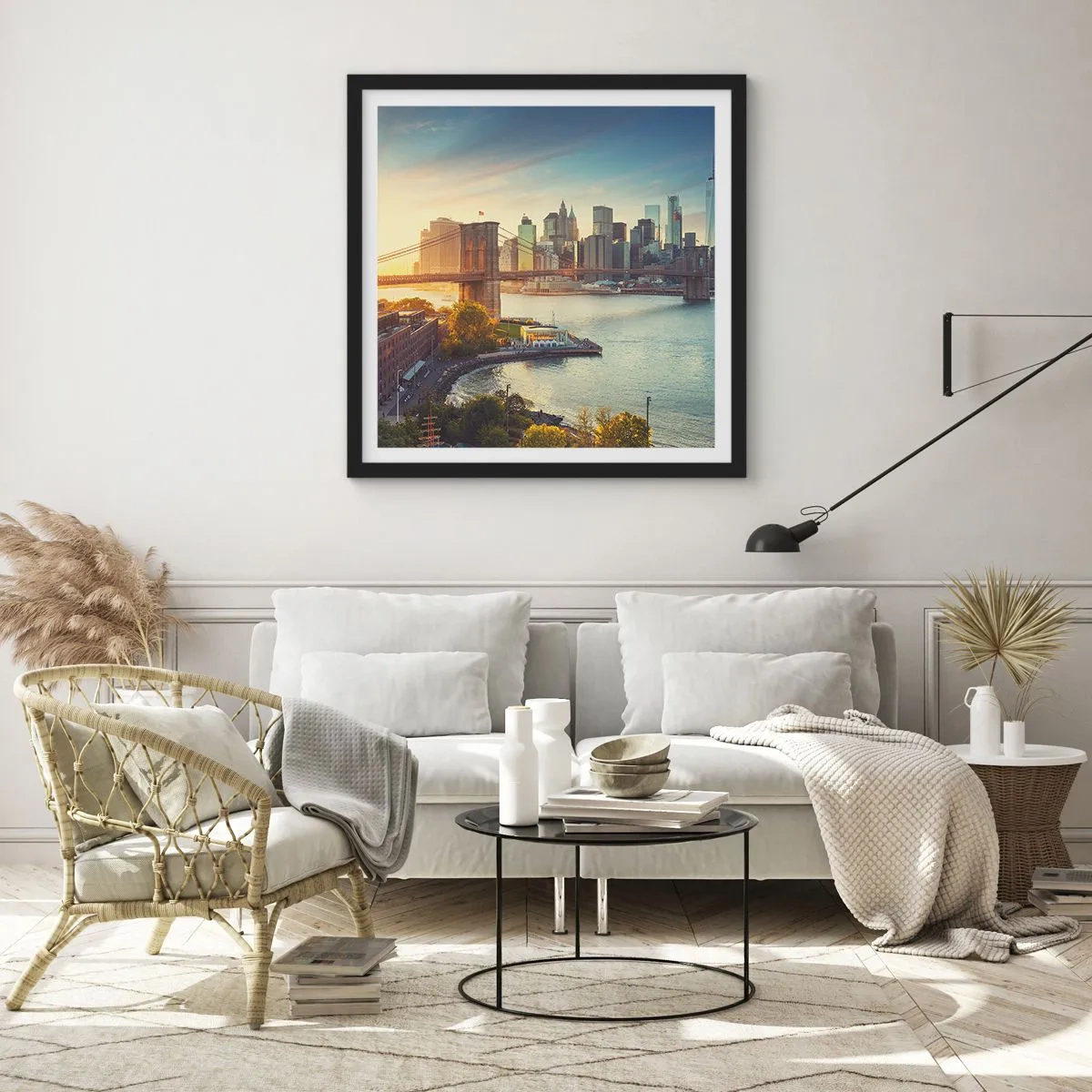Poster in een zwarte lijst - Dageraad in de grote stad - 30x30 cm