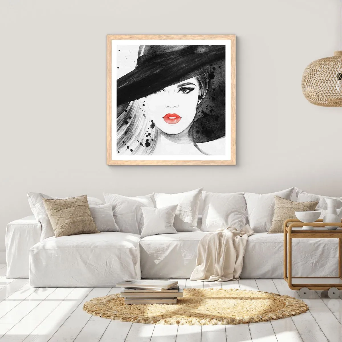 Een poster in een licht eiken lijst - Vrouw in het zwart - 50x50 cm