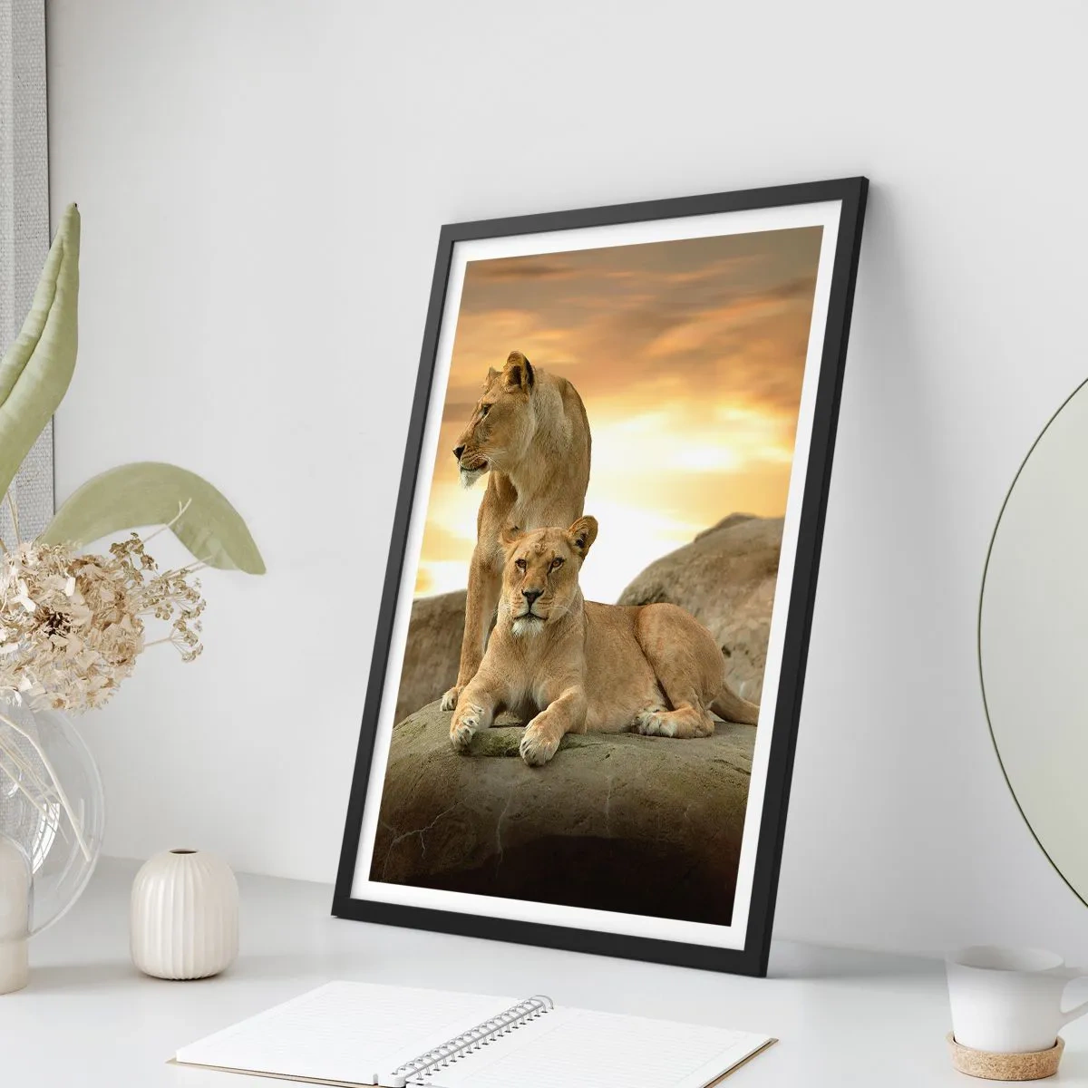 Poster in een zwarte lijst - Koninklijke majesteit - 30x40 cm