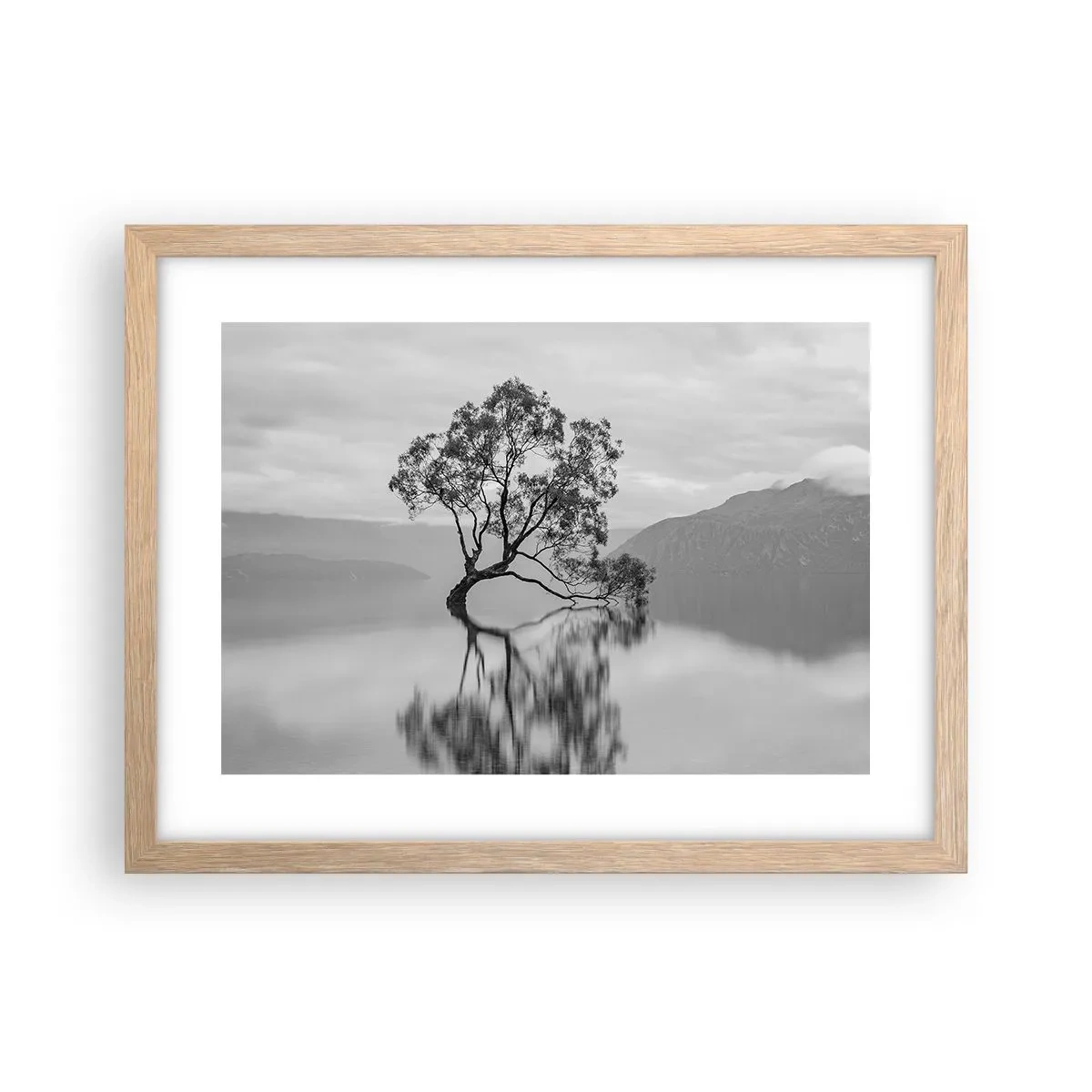 Een poster in een licht eiken lijst - Er is zo'n land - 40x30 cm