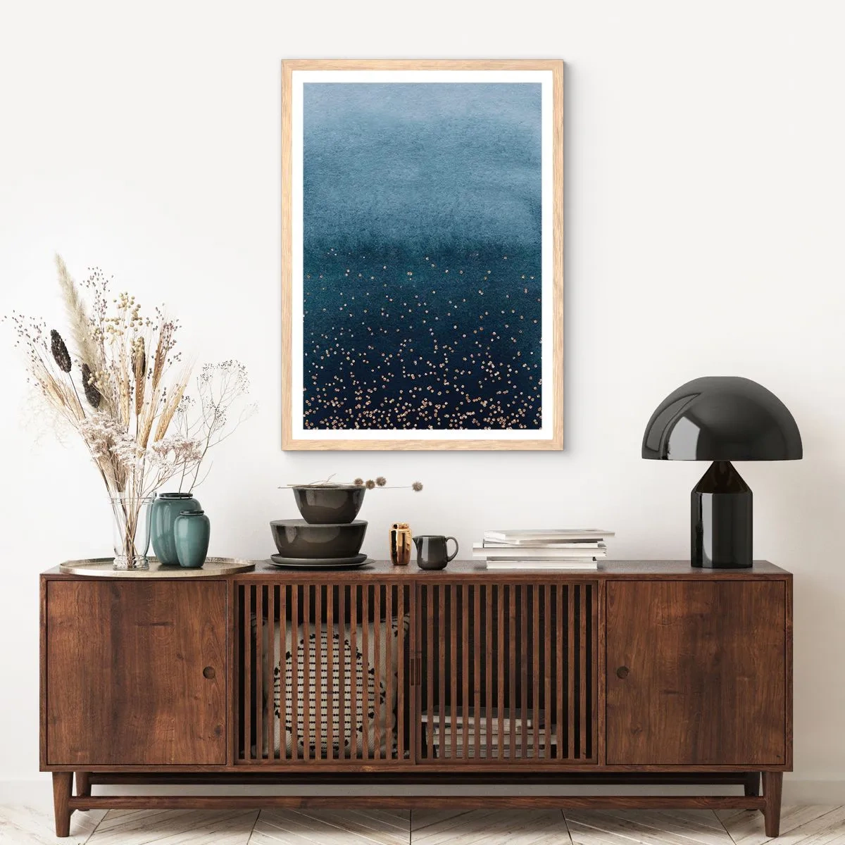 Een poster in een licht eiken lijst - Samenstelling - blauwe fasen - 70x100 cm