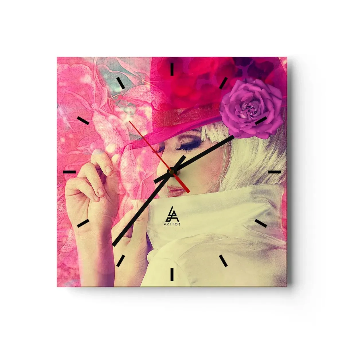 Wandklok - Klok - Retro portret in een roze mist - 30x30 cm