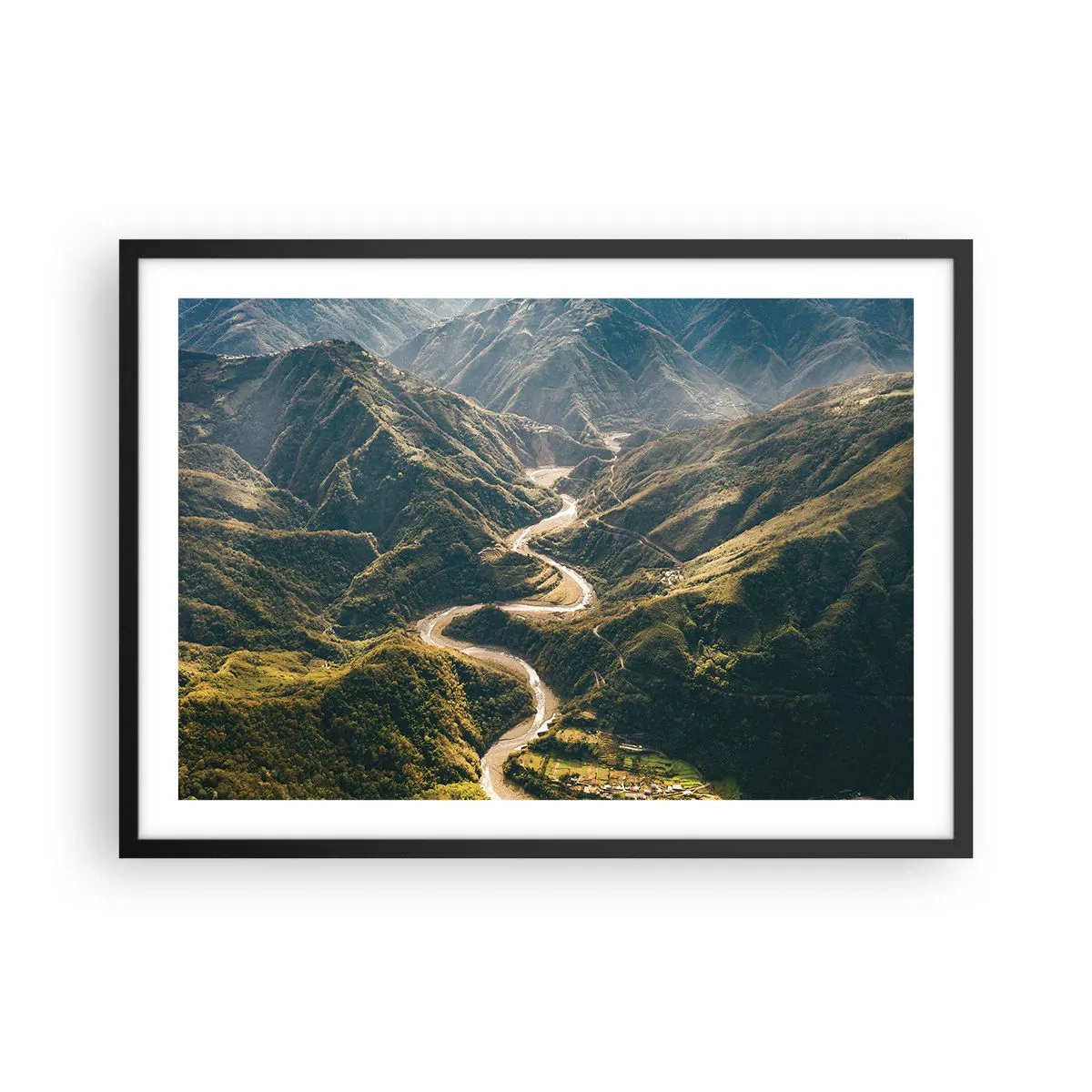 Poster in een zwarte lijst - Recht uit het hart van de bergen - 70x50 cm
