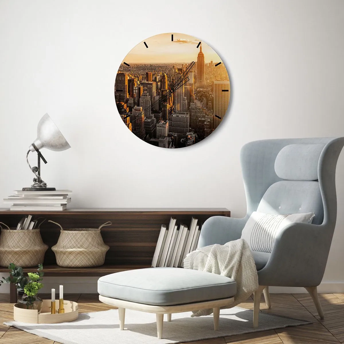 Wandklok - Klok - Panorama van wolkenkrabbers in New York bij zonsondergang - 30x30cm - Groeien in de zon - Moderne wanddecoratie voor woonkamer, keuken en slaapkamer ARTTOR