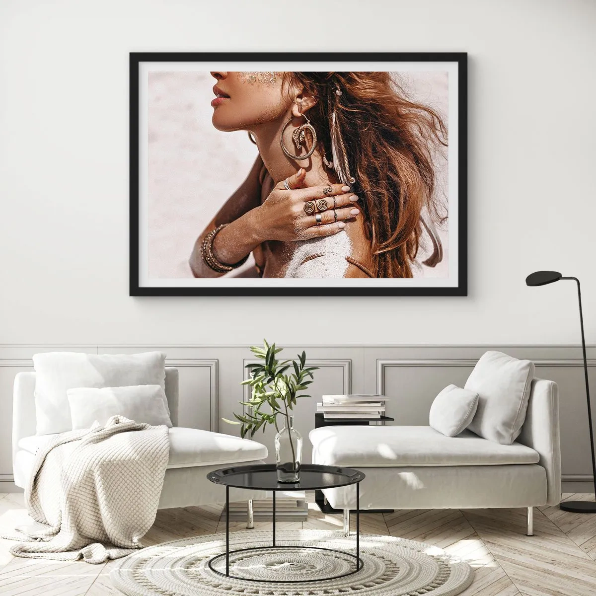 Poster in een zwarte lijst - Koningin van het wilde strand - 70x50 cm