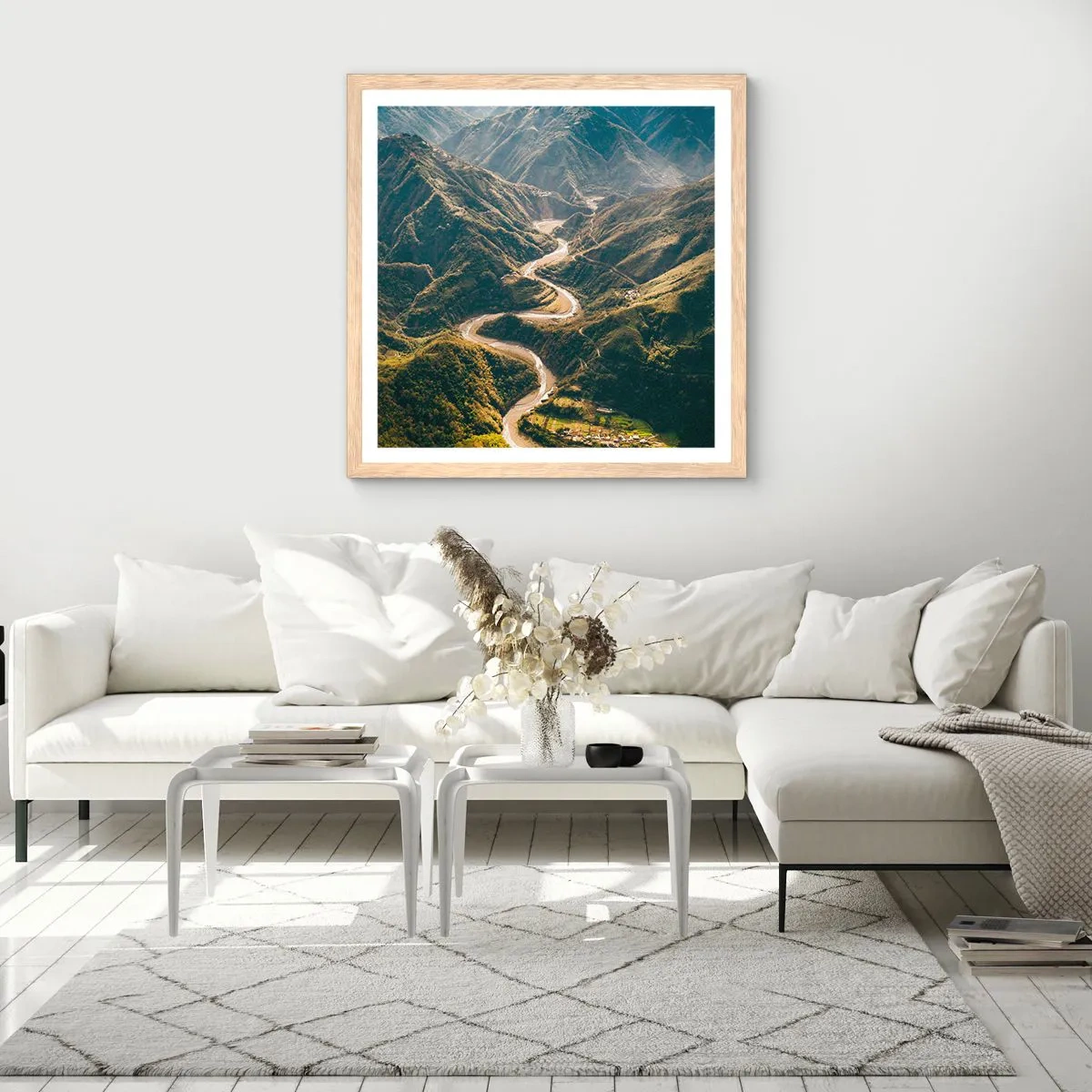 Een poster in een licht eiken lijst - Recht uit het hart van de bergen - 40x40 cm
