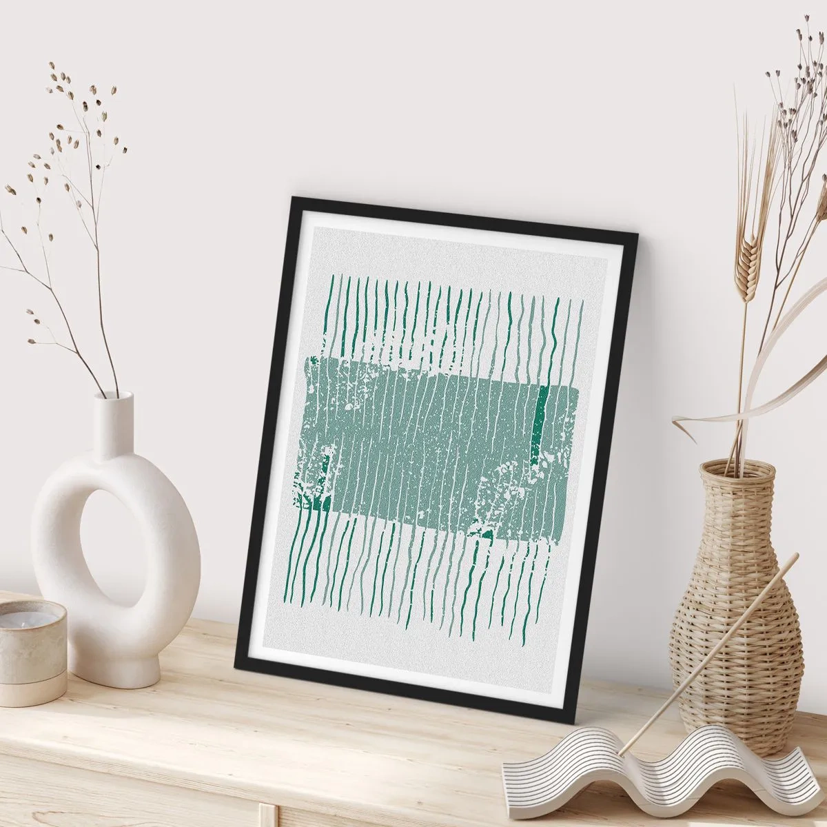 Poster in een zwarte lijst - Een minimalistische compositie van lijnen en texturen in tinten groen. - 50x70cm - Mariene abstractie - Moderne wanddecoratie voor woonkamer en slaapkamer ARTTOR