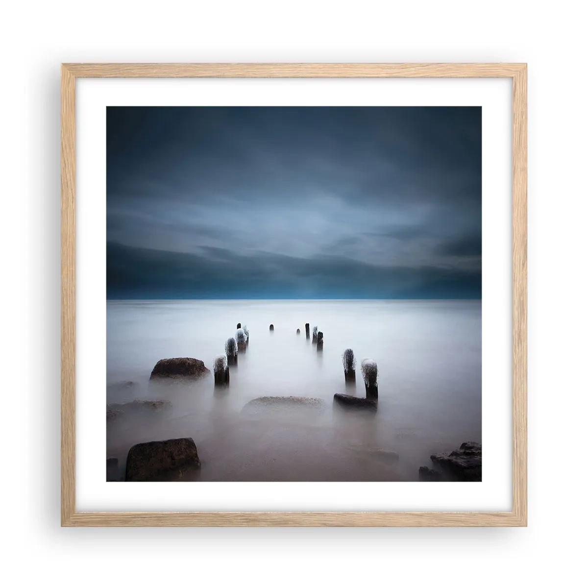 Een poster in een licht eiken lijst - Peinzend meer - 50x50 cm